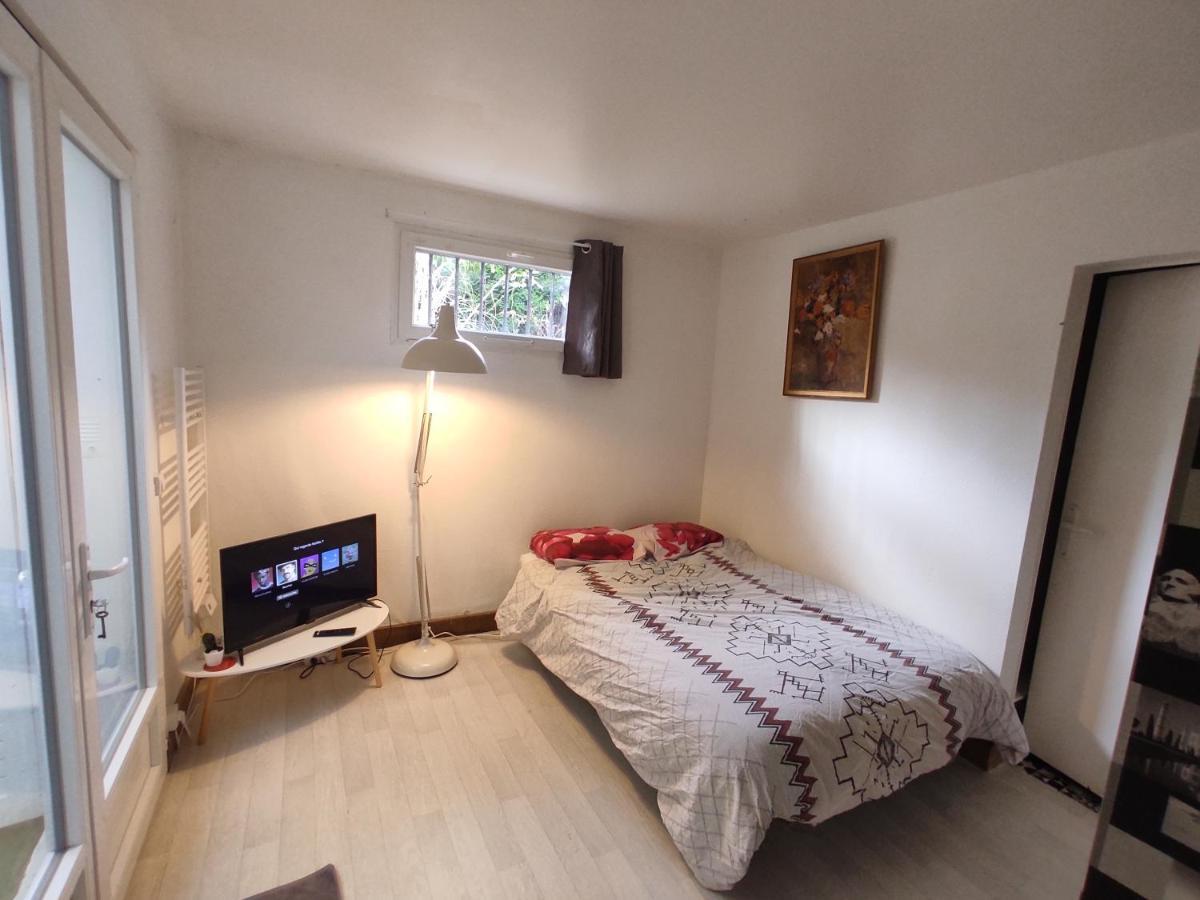 Studio Marjorie Indep. Dans Maison Particuliere Mérignac Exterior foto
